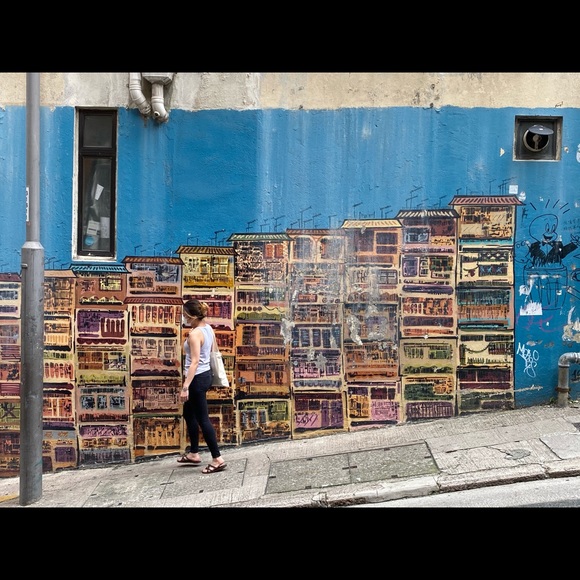 Meet your Posher, Gigi - Picture 1 of 1